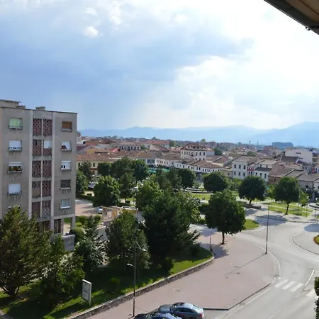 Korca, Center Daire Görice