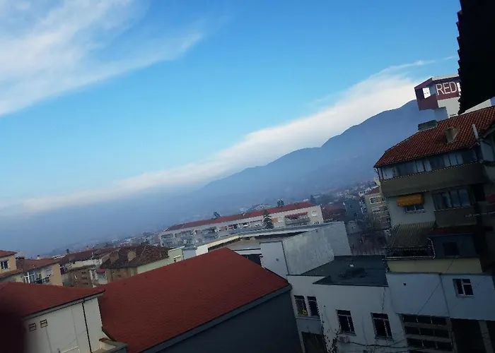 Daire Korca, Center *
